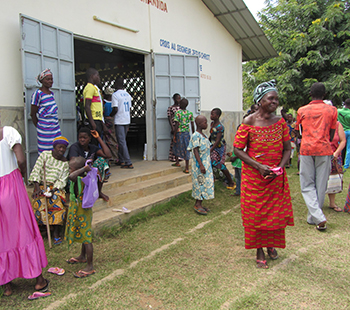 Tchandida church members gather before the service